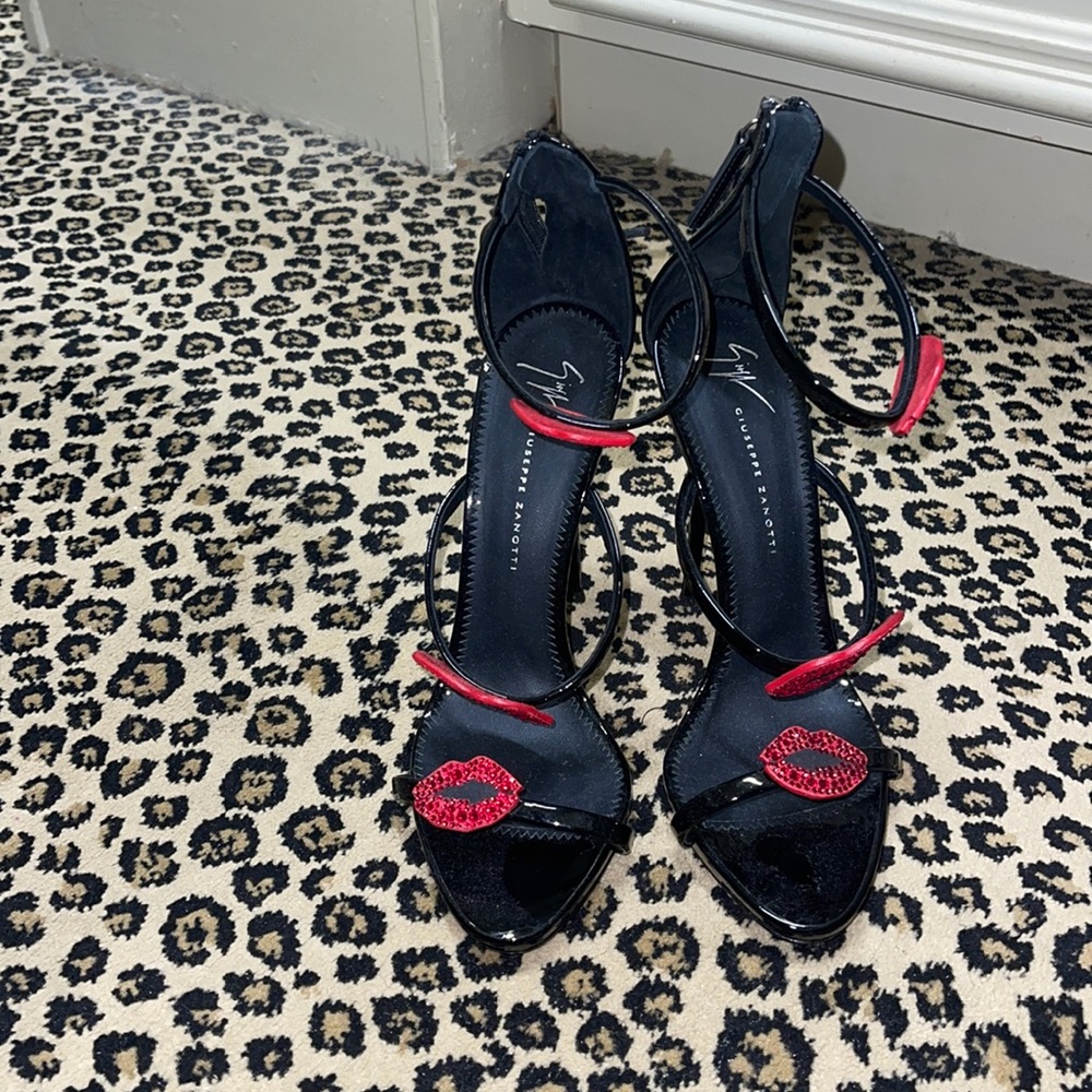 Giuseppe Zanotti Kiss Sandal Heel size EU 39